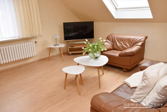 Laatzen, Bright, friendly furnished apartment in Gleidingen.
