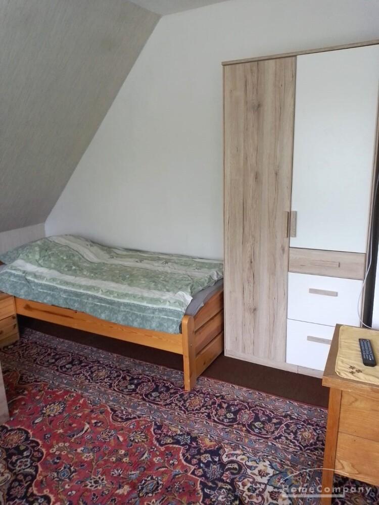 Schönes möbliertes Zimmer mit Parkettfußboden in Sankt-Lorenz-Nord
