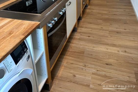 22884 HomeCompany Dresden Möbliert/Furnished 2-Zimmer Wohnung in Dresden-Neustadt max. 4 Personen