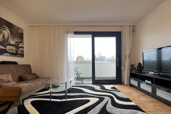Schwalbach(8072417)Neu möbliertes Apartment mit PKW-Stellplatz