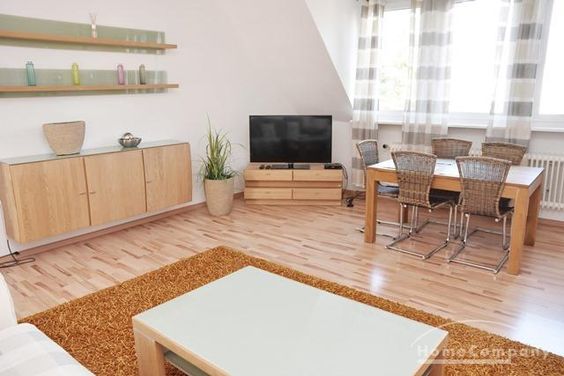 ***Zooviertel, Schöne, 2-Zi Whg im 2. OG einer Villa.