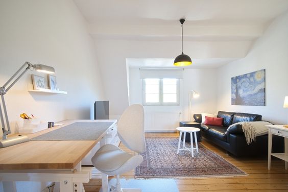 Charmante, helle Wohnung mit Gartenblick, Dielenboden, W-LAN, sehr attraktive Wohnlage