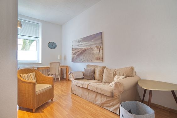 Appealing, fully furnished apartment, near the U35, with direct connection to Bochum city centre and the Ruhr university