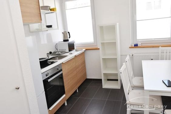 Zentrum, Firmenwohnung mit 4 Schlafzimmern für max 5 Personen