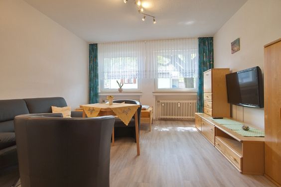 Gut eingerichtete Wohnung in ruhigem Wohnumfeld, für den beruflichen Aufenthalt geeignet