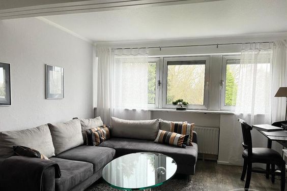 Rödelheim (8043302) exklusiv und charmant möblierte 2-Zimmer-Wohnung