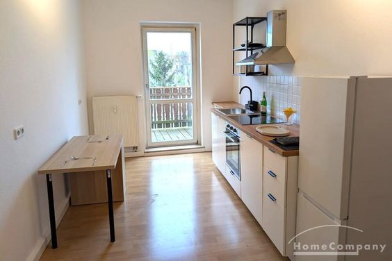 Möbliert/Furnished 2-Zimmer Wohnung mit Balkon in Leipzig 4 Personen
