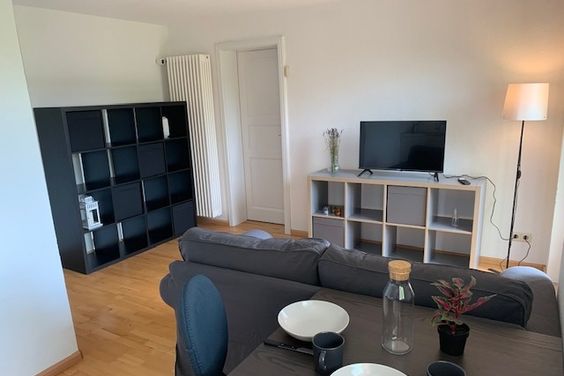 Ruhig & angenehm möbliert in herrlicher Hanglage beim Lorettoberg für 3-12 Monate in Wiehre, Freiburg