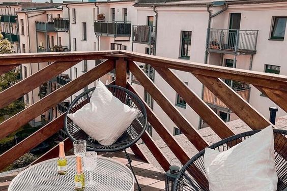 Möbliert/Furnished 2-Zimmer Apartment in Leipzig mit Dachterrasse max. 2 Personen