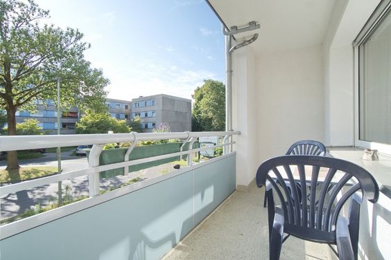 Möblierte Wohnung mit Balkon in ruhiger, sehr gut angebundener Lage nah zur City zur befristeten Anmietung