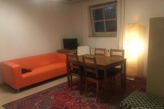 Schönes Apartment im Souterrain in Poing