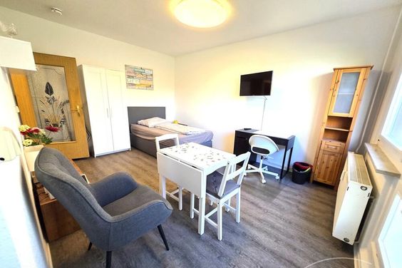 Möbliert/Furnished 1-Zimmer Apartment in Dresden-Kleinpestitz 1 Person