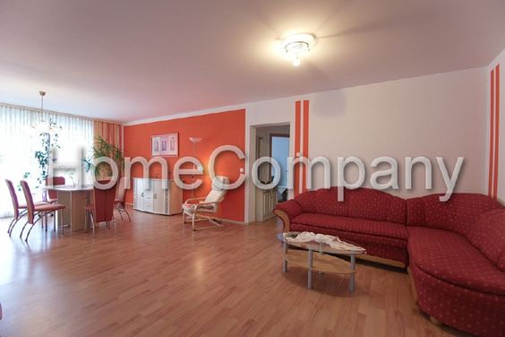 Möblierte Wohnung in Herdecke mit Balkon, Internetzugang, wenige Minuten vom Bahnhof und dem Zentrum entfernt.