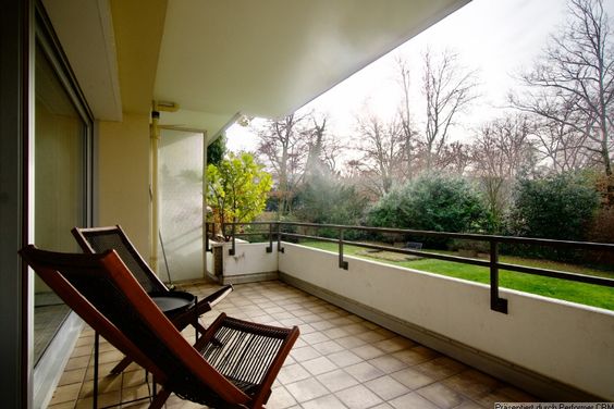 Komfort auf höchstem Niveau! Großzügige Wohnung mit vielen Extras in zentraler Lage von Düsseldorf am Hanielpark