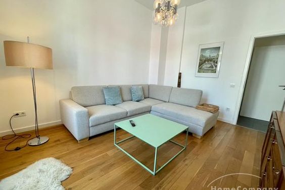 Innenstadt (8071657) – 3 Zimmer Wohnung im Altbaueckhaus