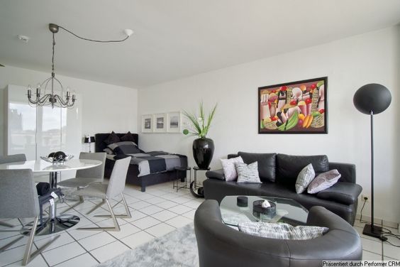 Modern möbliertes Apartment mit Balkon in Düsseldorf-Pempelfort.