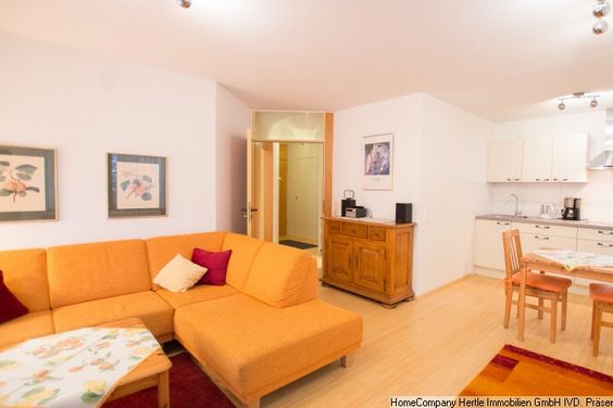 Freundlich & angenehm möbliert mit Terrasse und TG-Stellplatz für 6-12 Monate in Freiburg,Herdern