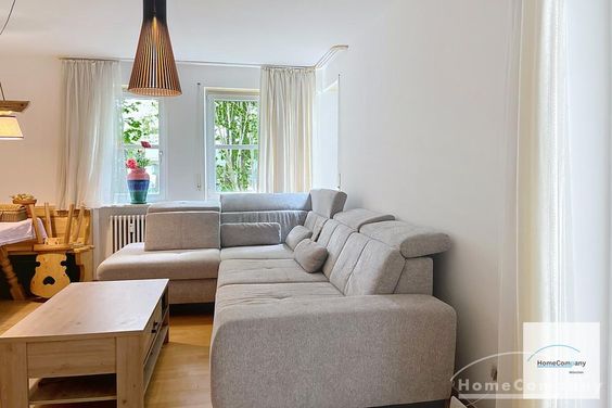 Möblierte 3-Zimmer-Wohnung mit Terrasse & Balkon in ruhiger Lage von Ottobrunn