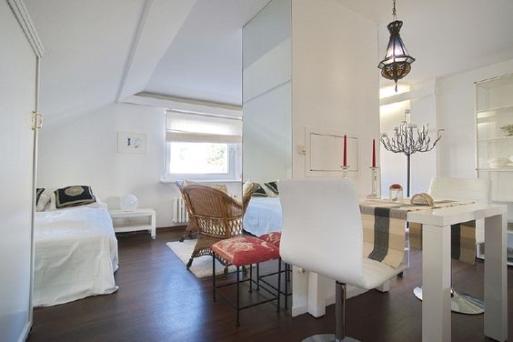 Geschmackvoll und modern eingerichtetes Apartment, W-Lan und Reinigung nach Vereinbarung