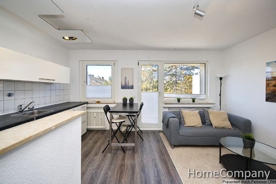 Modern möblierte Wohnung mit Balkon in einer ruhigen Wohnlage von Düsseldorf Wersten