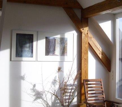 Helle, modern möblierte 1,5-Zimmer-Dachgeschoss-Maisonette-Wohnung mit Südbalkon in Schwabing