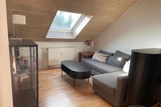 Sachsenhausen (8072273)
Möblierte 3,5 Zimmerwohnung mit Galerie