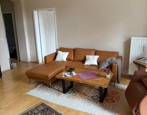 Bestes Schwabing, schöne 2-Zimmer-Wohnung in einem Altbau mit Aufzug