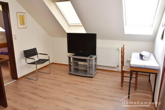 Pattensen, Zeitlos möblierte Wohnung mit 2 SZ in ruhiger, ländlicher Lage