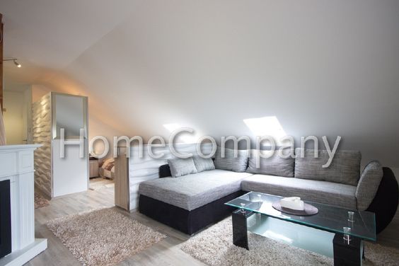 Ansprechende Dachgeschosswohnung in Kettwig, Internetzugang möglich