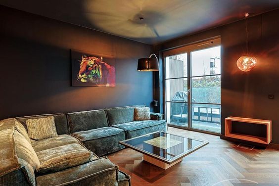 Möblierte zentrale Komfortwohnung mit 2 Schlafzimmern , 3 Bädern und Tiefgarage  – Moderner Luxus direkt am Kanal