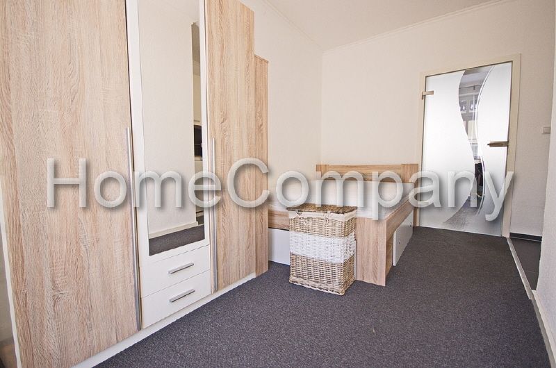 Schlafzimmeransicht1