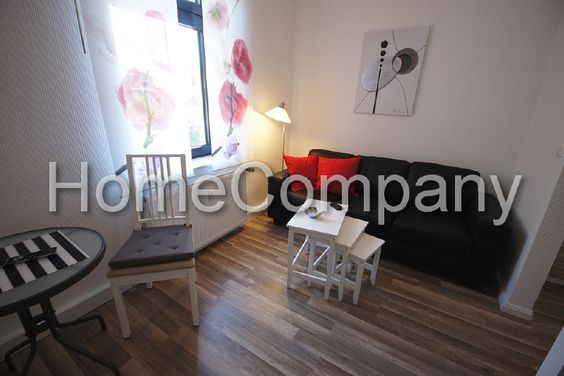 Moderne und komplett möblierte Wohnung als Hotelalternative, Straßenbahn zur City, kurze Fahrzeit zur A 43 und A 40