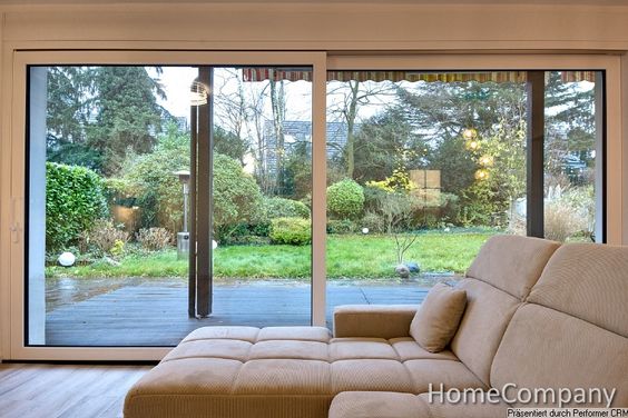 Lichtdurchflutete Komfortwohnung mit Terrasse und 3 Schlafzimmern in Düsseldorf Wittlaer