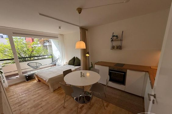 Exklusive vollmöblierte 1-Zimmer Wohnung in Bestlage – Maxvorstadt