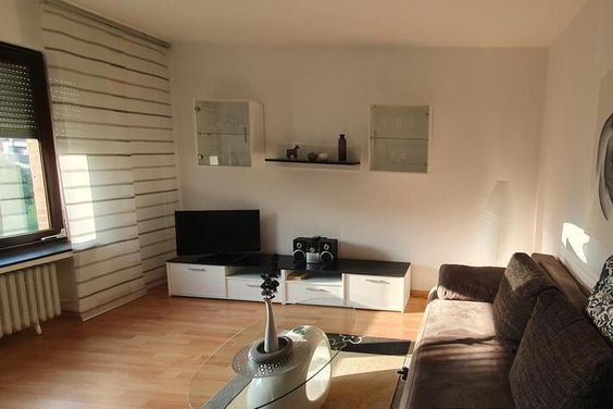 2 Zi.Whg., EG, Einliegerwhg. in einem 1 Familienhaus.