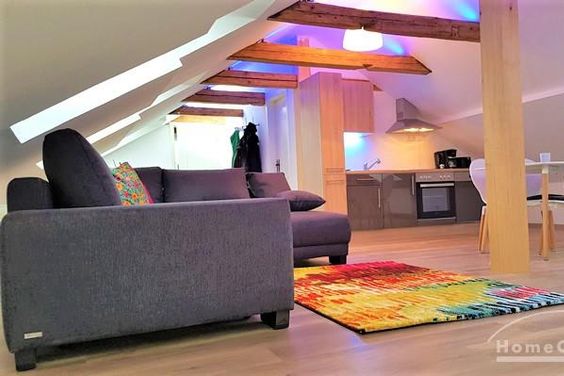 Möbliert/Furnished Große 3-Zimmer Dachwohnung in Dresden-Dobritz max. 4 Personen