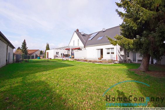 Modernes und komfortabel möbliertes Haus mit großem Garten, Terrasse und Internet-Flatrate