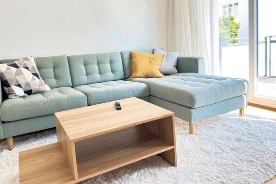 Modern möblierte 1,5-Zimmer-Wohnung mit Balkon in Sendling