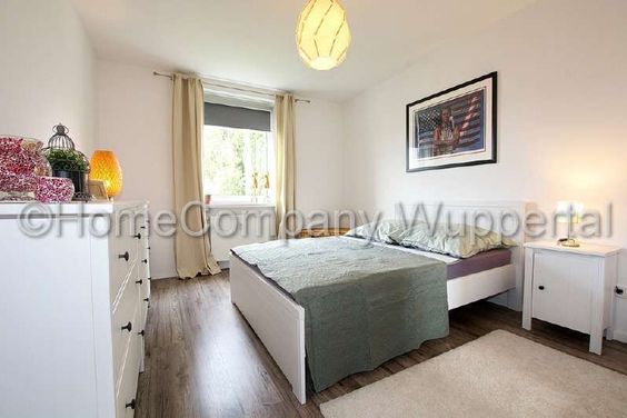 Hochwertige 2-Zimmer-Wohnung mit neuem Bad und DSL-Zugang