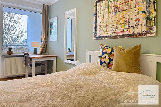 Hübsches, modernes 1-Zimmer-Apartment mit Balkon in Schwabing