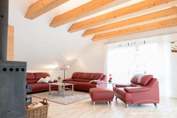 Hochwertig eingerichtete 3 Zi.Wohnung, komplett ausgestattet. Mit Balkon. In ruhiger Wohnlage.