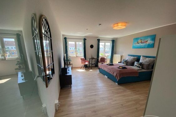 Möbliert/Furnished 1-Zimmer-Apartment in Dresden-Neustadt max. 2 Personen