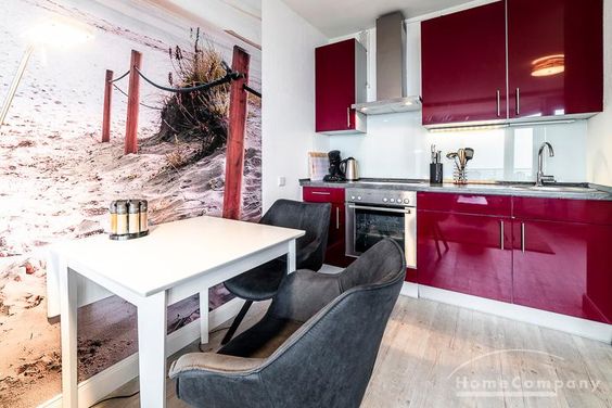 Traumhafter Elbblick – Möblierte 2-Zimmer-Wohnung in Hamburg Altona