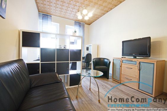 Modern apartment with flat-rate internet, in the northern part of Dortmund city centre. One underground station away from the Reinoldikirche.