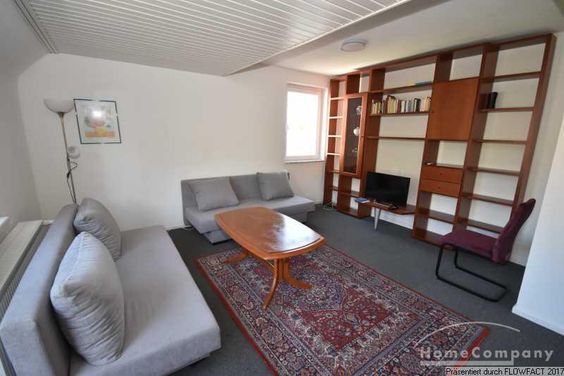 Geräumige Wohnung mit zwei Schlafzimmern und Balkon