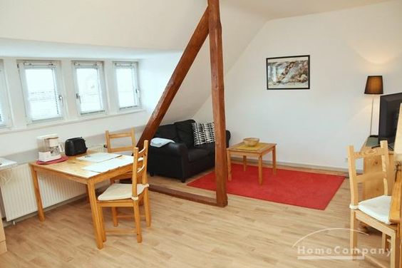 Ricklingen, Moderne Firmen- Wohnung im DG für 1-2 Pers.