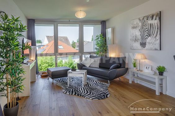 ***Wunderschöne, voll möblierte 2-Zimmer-Wohnung über zwei Ebenen mit herrlicher Dachterrasse in Moosach