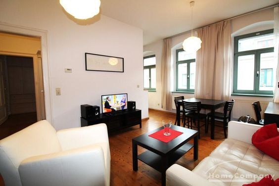 Möbliert/Furnished 2-Zimmer Apartment in Dresden-Neustadt max. 1 Person