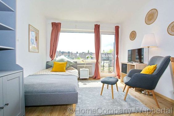 Alles Neu! Stylisches Apartment mit Balkon und DSL in zentraler Lage!