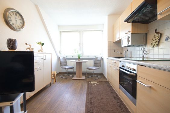 Ansprechende, gut möblierte Wohnung in Oberhausen Grenze Essen, kurze Fahrzeit zur A 40, zum Centr´O und nach Mülheim